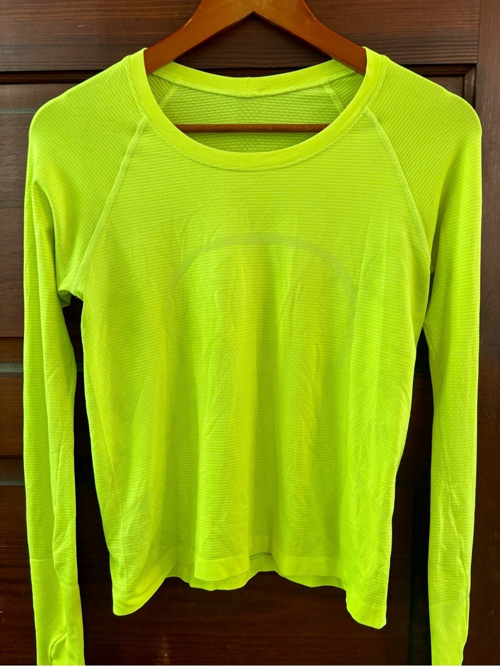 Lululemon Swiftly Tech Long Sleeve 2.0 Waist Length In Highlight Yellow Size 8 - Picture 7 of 9